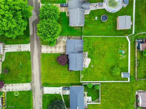 2635 Daffodil Street NE Canton OH 44705