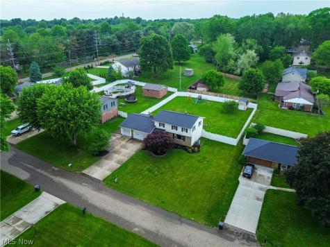 2635 Daffodil Street NE Canton OH 44705