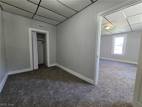 5915 Cable Avenue Cleveland OH 44127