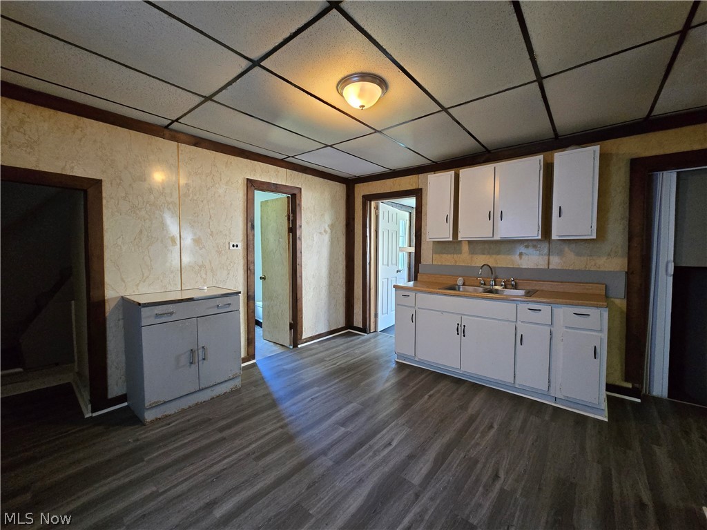 5915 Cable Avenue Cleveland OH 44127