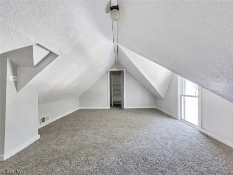 5915 Cable Avenue Cleveland OH 44127