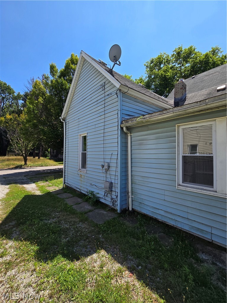 5915 Cable Avenue Cleveland OH 44127