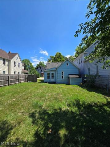 5915 Cable Avenue Cleveland OH 44127