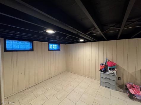 20704 Gardenview Drive Maple Heights OH 44137