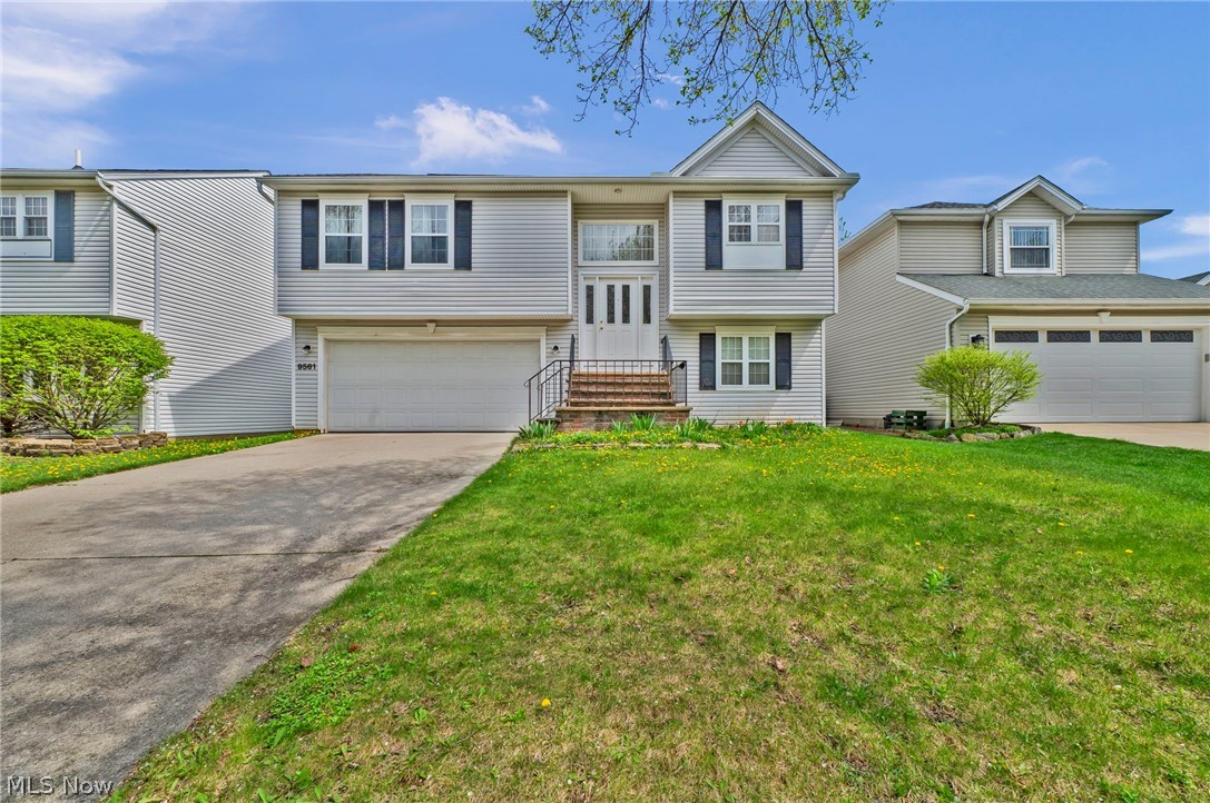 9561 Cyprus Lane Olmsted Falls OH 44138