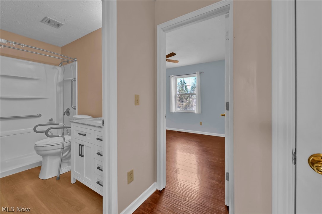 9561 Cyprus Lane Olmsted Falls OH 44138