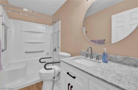 9561 Cyprus Lane Olmsted Falls OH 44138