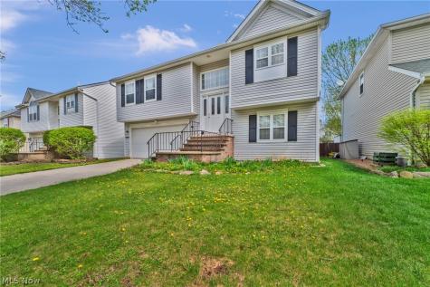 9561 Cyprus Lane Olmsted Falls OH 44138