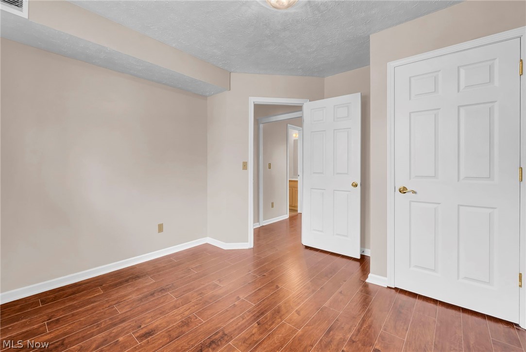 9561 Cyprus Lane Olmsted Falls OH 44138
