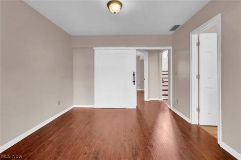 9561 Cyprus Lane Olmsted Falls OH 44138