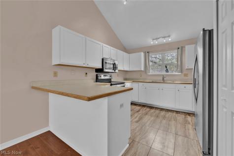 9561 Cyprus Lane Olmsted Falls OH 44138