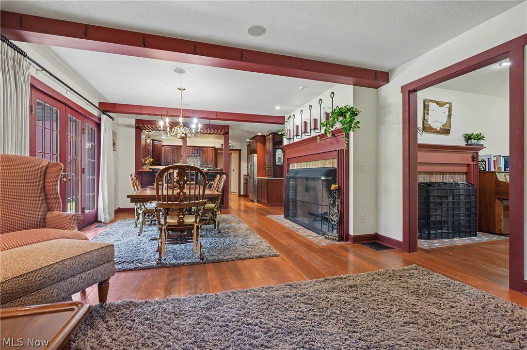 4622 Beechwood Avenue NE Paris OH 44669