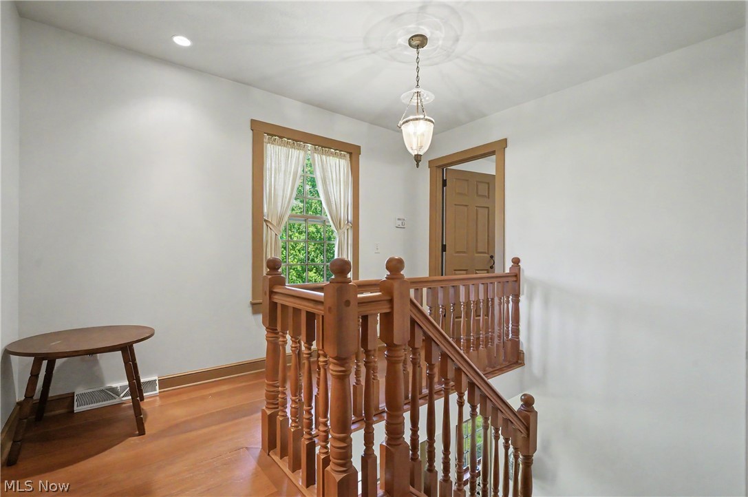 4622 Beechwood Avenue NE Paris OH 44669