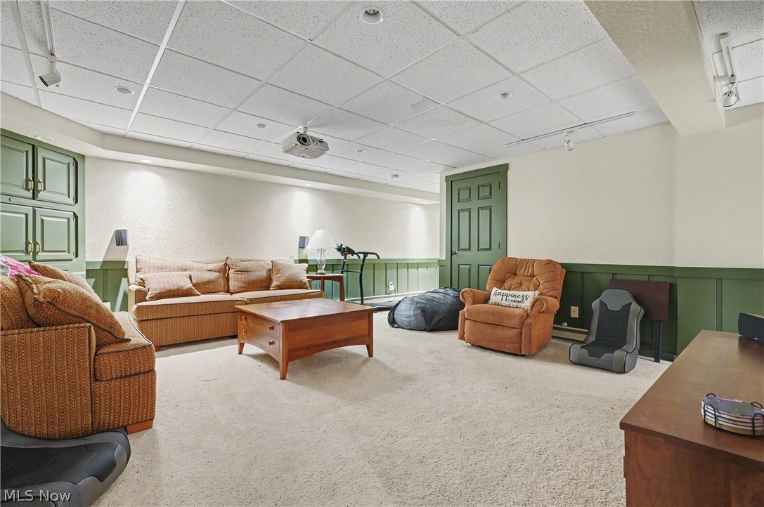 4622 Beechwood Avenue NE Paris OH 44669