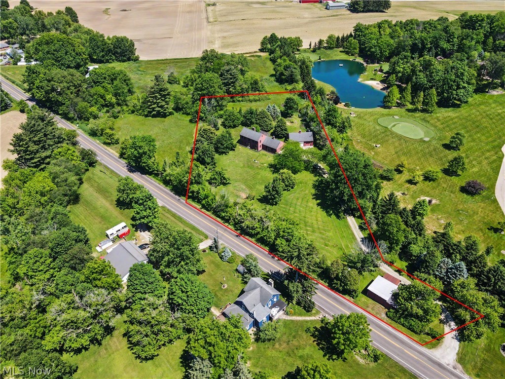 4622 Beechwood Avenue NE Paris OH 44669