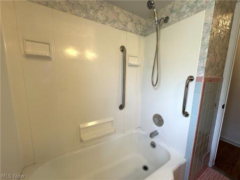 11909 Mccracken Road Garfield Heights OH 44125