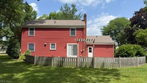 20 Bard Drive Hudson OH 44236