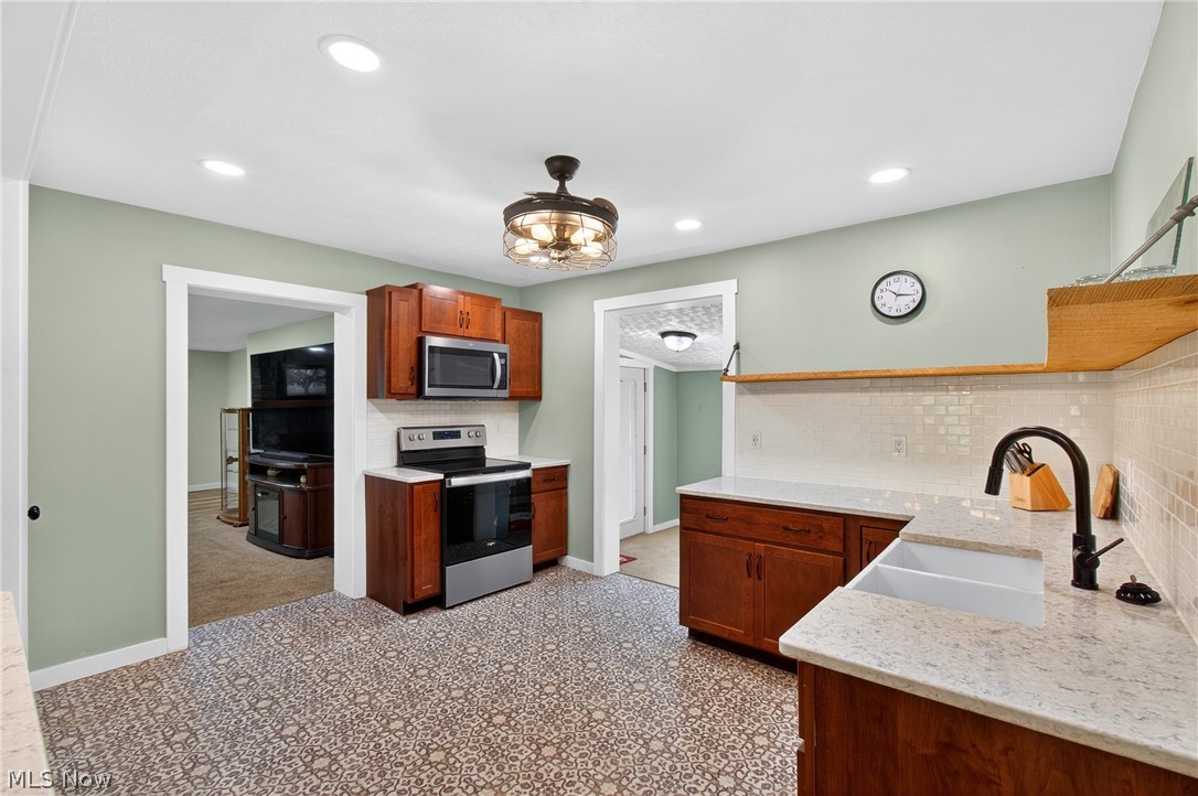 2480 Deerford Avenue SW Massillon OH 44647