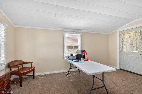 2480 Deerford Avenue SW Massillon OH 44647