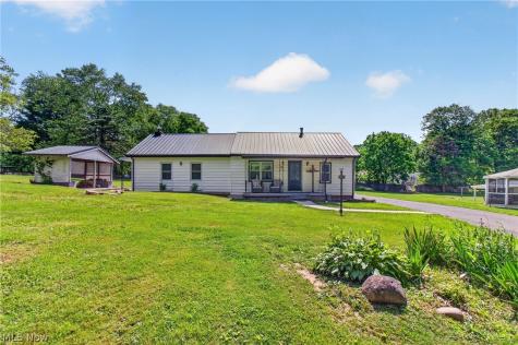 2480 Deerford Avenue SW Massillon OH 44647