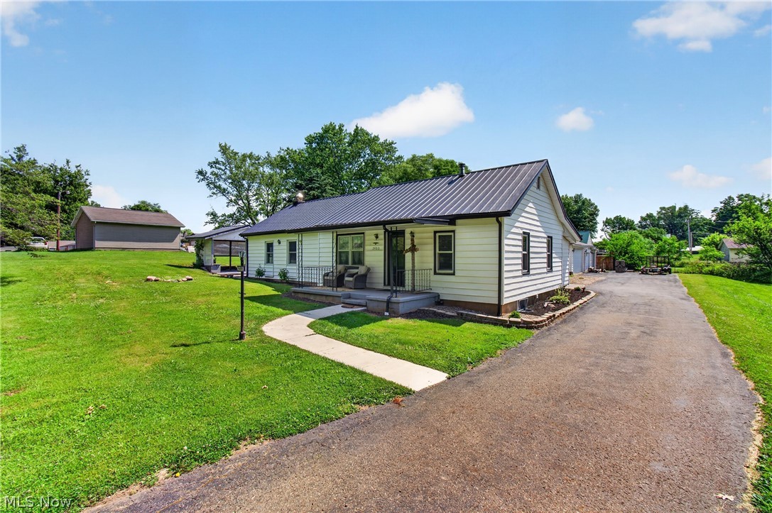 2480 Deerford Avenue SW Massillon OH 44647