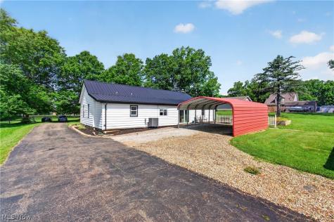 2480 Deerford Avenue SW Massillon OH 44647