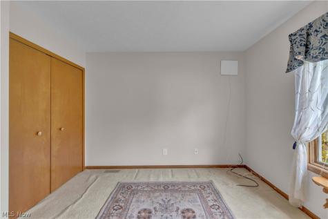 19757 Cross Trail S Strongsville OH 44136