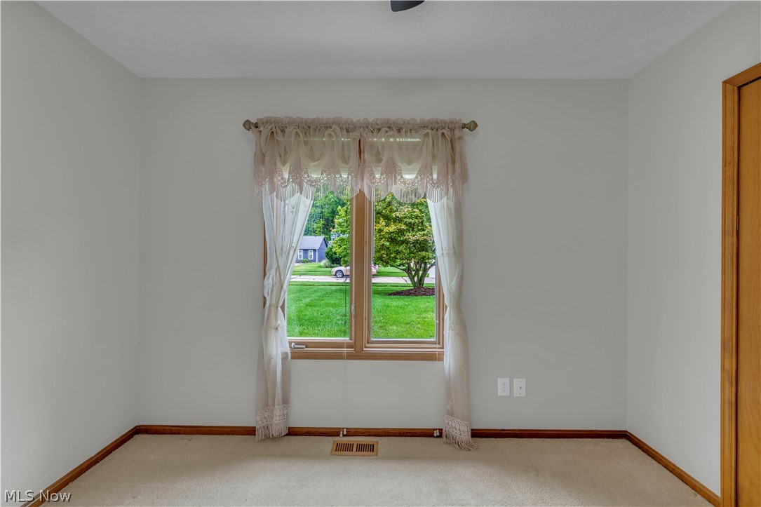 19757 Cross Trail S Strongsville OH 44136