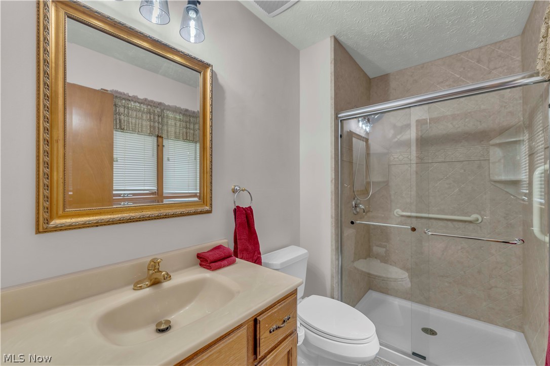 19757 Cross Trail S Strongsville OH 44136