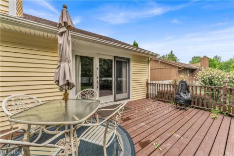 19757 Cross Trail S Strongsville OH 44136