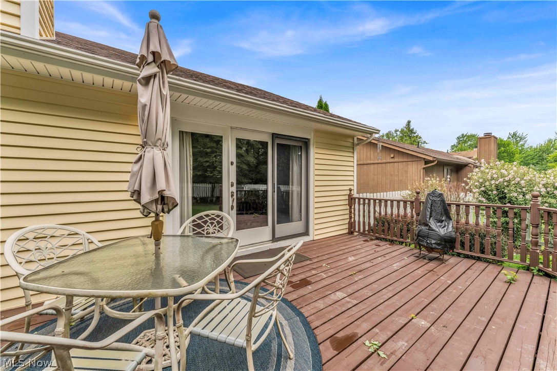 19757 Cross Trail S Strongsville OH 44136