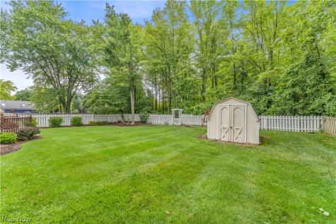 19757 Cross Trail S Strongsville OH 44136