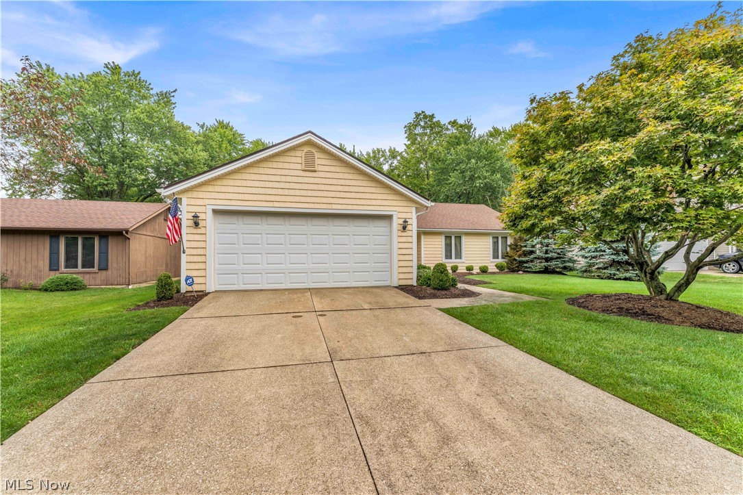 19757 Cross Trail S Strongsville OH 44136