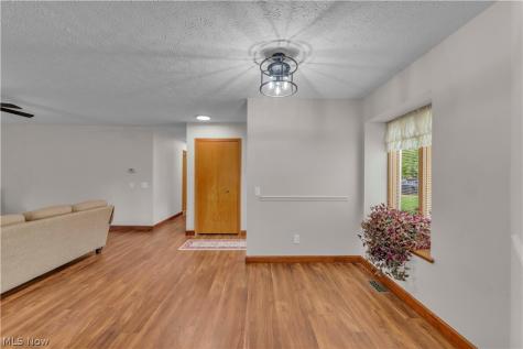 19757 Cross Trail S Strongsville OH 44136