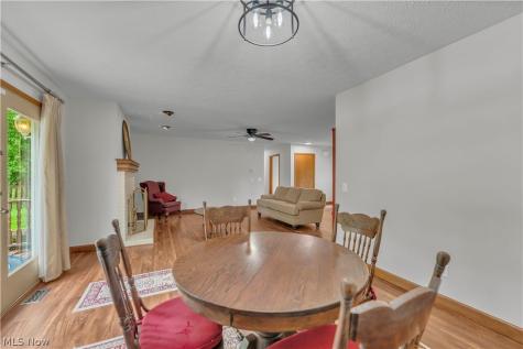 19757 Cross Trail S Strongsville OH 44136