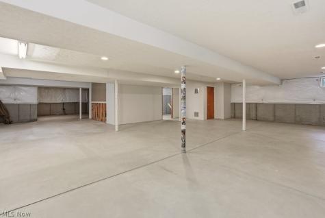 18269 River Valley Boulevard North Royalton OH 44133