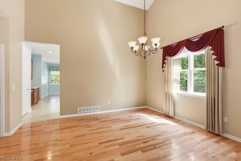 18269 River Valley Boulevard North Royalton OH 44133