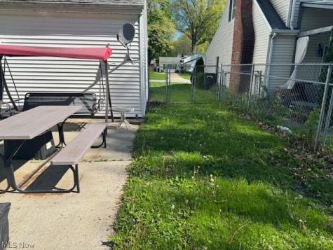 367 University Avenue Elyria OH 44035