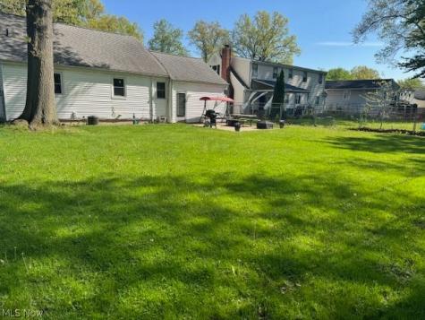 367 University Avenue Elyria OH 44035
