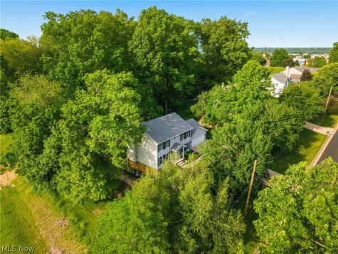 5265 Eastlake Street NW North Canton OH 44720