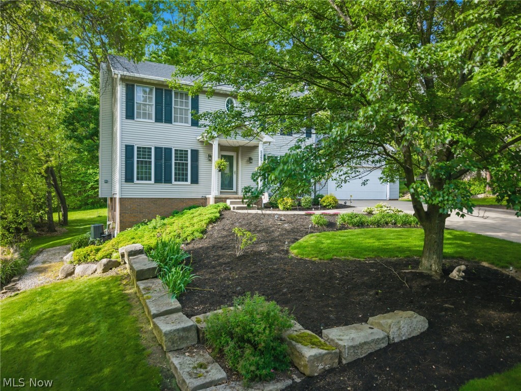 5265 Eastlake Street NW North Canton OH 44720