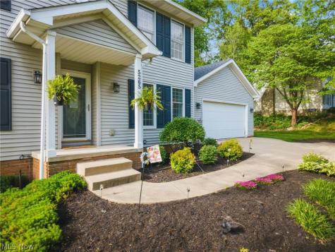 5265 Eastlake Street NW North Canton OH 44720