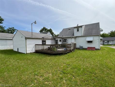 2043 S Freedom Avenue Alliance OH 44601