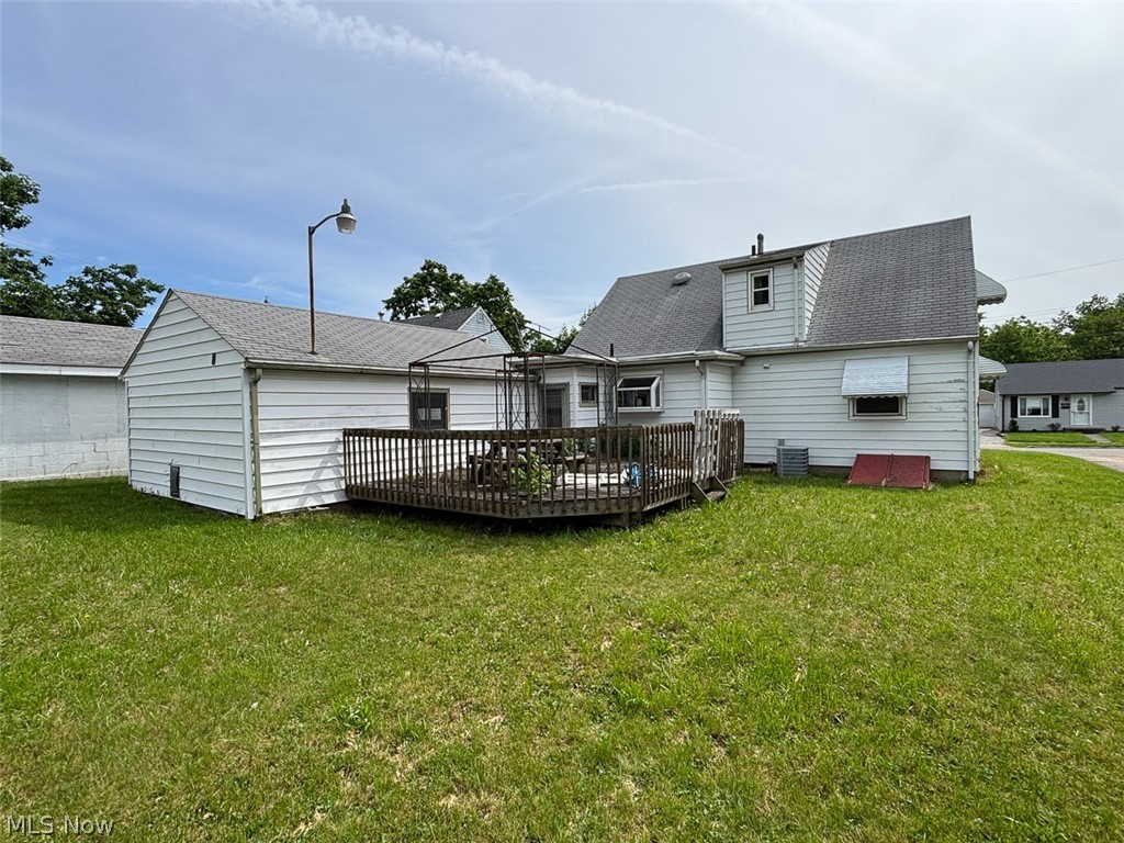 2043 S Freedom Avenue Alliance OH 44601