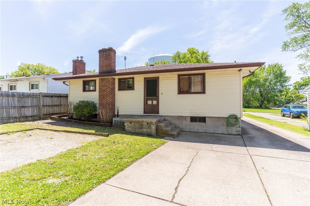 640 Tenney Avenue Campbell OH 44405