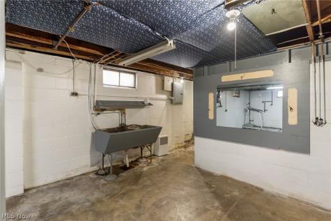 Tenney Avenue Campbell OH 44405