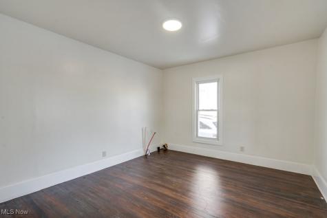 155 W Walnut Street Wadsworth OH 44281