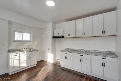 155 W Walnut Street Wadsworth OH 44281