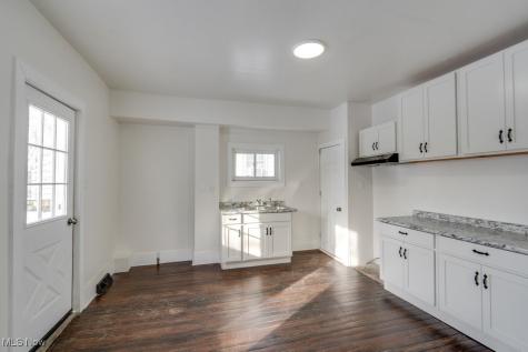155 W Walnut Street Wadsworth OH 44281