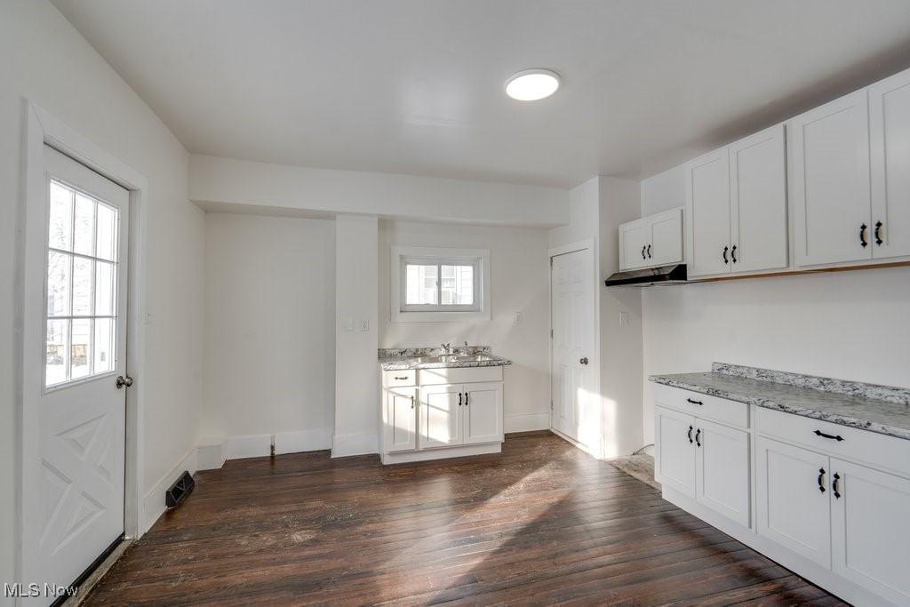 155 W Walnut Street Wadsworth OH 44281